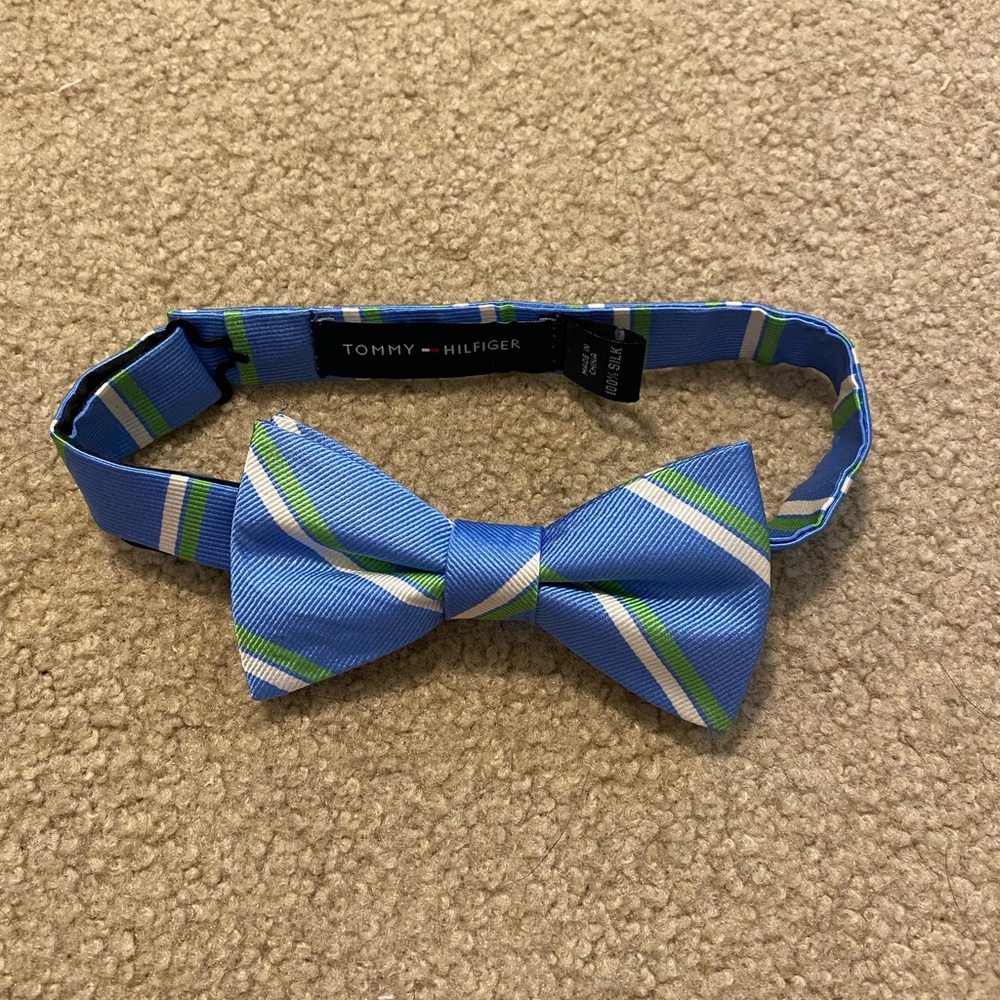 Tommy Hilfiger Bow tie